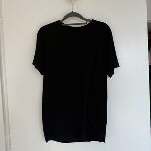 Alo Triumph Raglan Tee (Excellent Condition Black Size S)